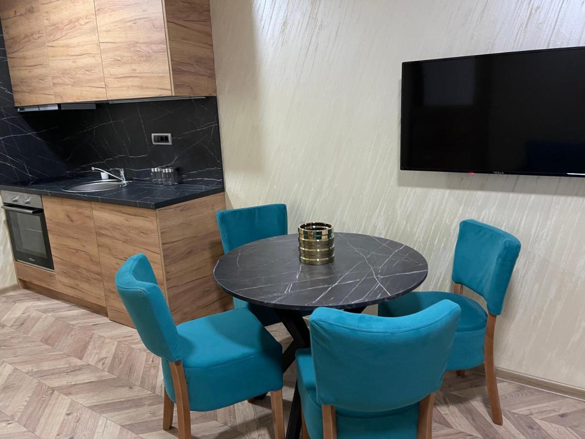 Pink House Apartments Jagodina Luaran gambar