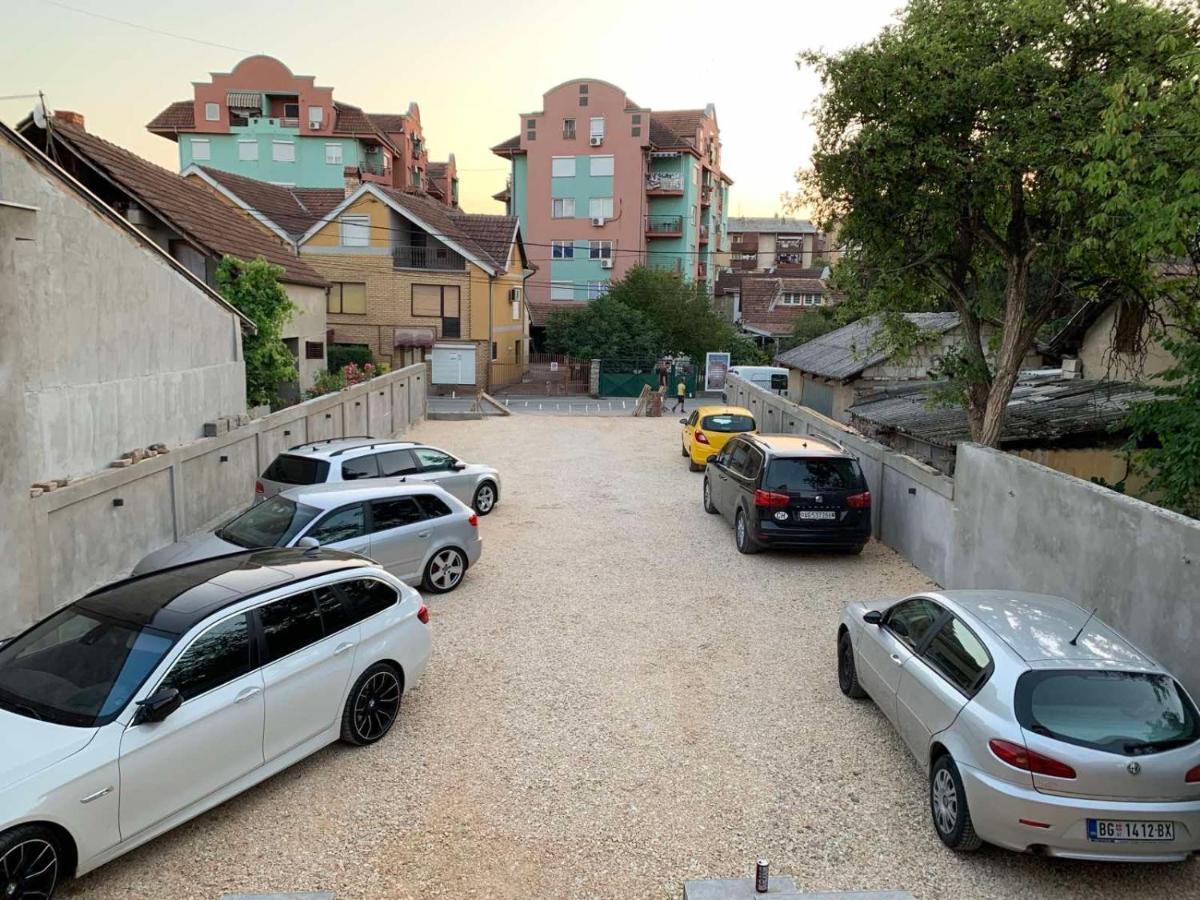 Pink House Apartments Jagodina Luaran gambar