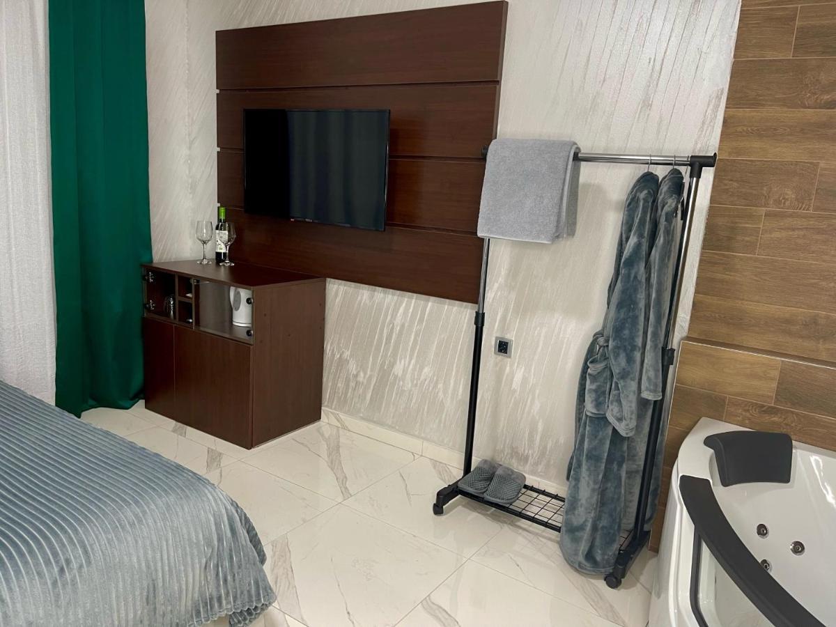 Pink House Apartments Jagodina Luaran gambar