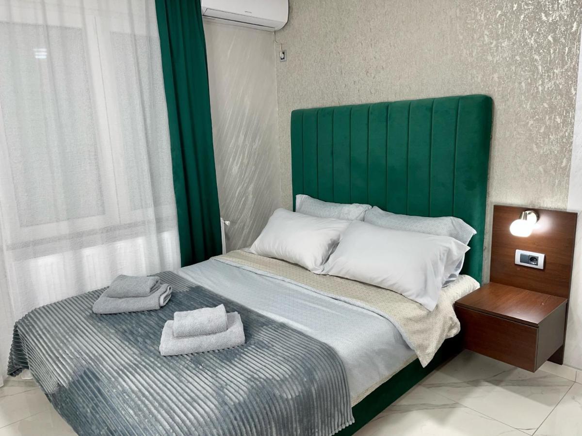 Pink House Apartments Jagodina Luaran gambar