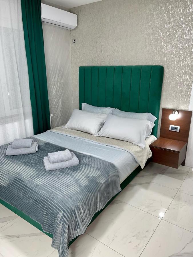 Pink House Apartments Jagodina Luaran gambar
