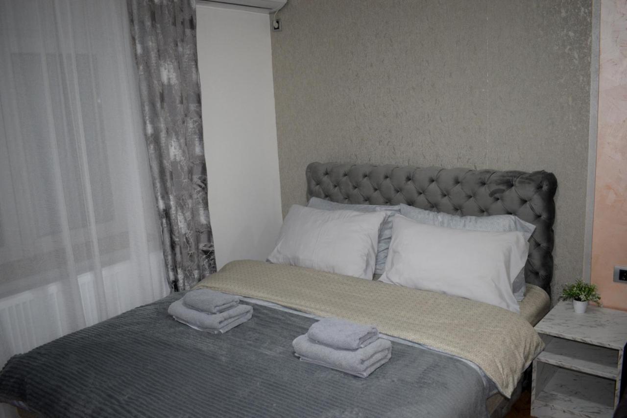 Pink House Apartments Jagodina Luaran gambar